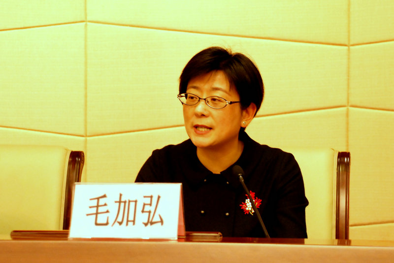 无锡市侨联召开九届四次全委扩大会议选举产生新任主席